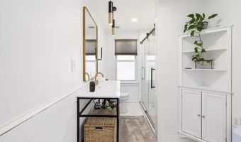 10 Long St, Johnston, RI 02919