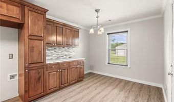 8001 Mars Hill Rd, Bauxite, AR 72011