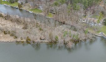 1885 Timber Trail Dr SE, Ada, MI 49301