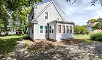 15 Kent Pl, Cranston, RI 02905