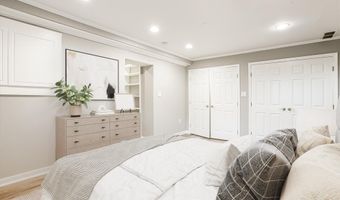 2322 S PIERCE St S, Arlington, VA 22202