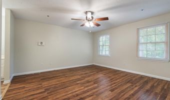 1129 KING ARTHUR Ct, Alabaster, AL 35007