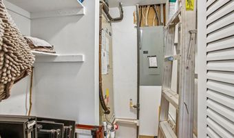 4920 SENTINEL Dr #3-305, Bethesda, MD 20816