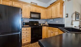 528 Kelsey Ln, Altoona, IA 50009