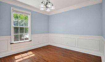 354 E Creek Bnd, Athens, GA 30605