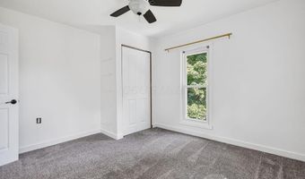 37 College St, Alexandria, OH 43001