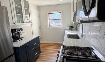13 W Park Ave W, Avenel, NJ 07001