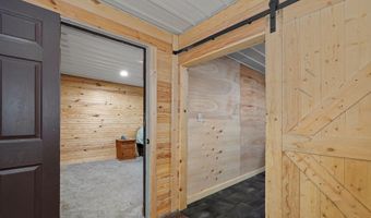18013 Lawrence 2167, Aurora, MO 65605