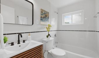 115 S IRIS St, Alexandria, VA 22304