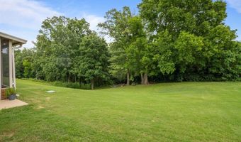 282 Sunnybrook Dr, Deatsville, AL 36022