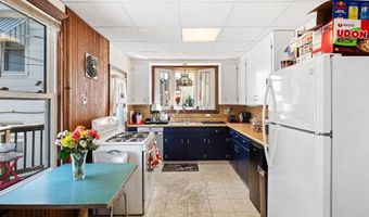203 ALBANY Ave, Barrington, NJ 08007