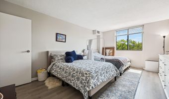 7420 WESTLAKE Ter 801, Bethesda, MD 20817