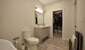 1882 Paine Tpke S, Berlin, VT 05602