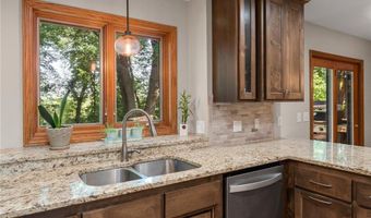 311 Coolidge St, Anoka, MN 55303
