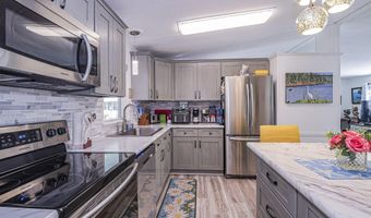 409 Avocado Dr, Barefoot Bay, FL 32976