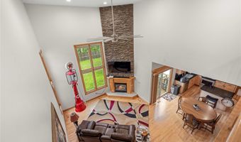 201 11th St NW, Altoona, IA 50009