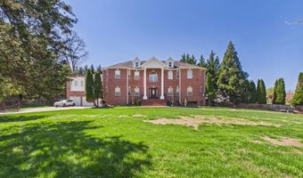 7801 RIDGEWOOD Dr, Annandale, VA 22003