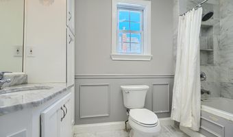 2220 LAKE Ave, Baltimore, MD 21213