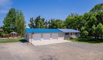 153 E 1st St N, Cowley, WY 82420
