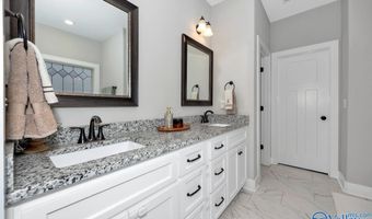 17115 Freedom Dr, Athens, AL 35613