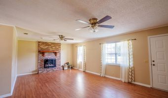 617 NORTHWOOD Dr, Baxley, GA 31513