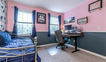 33 Merrimack Rd C, Amherst, NH 03031