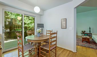 555 Glendale Cir, Ann Arbor, MI 48103