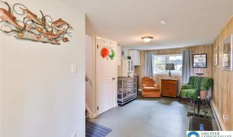 2487 S 6th St, Allentown, PA 18103