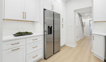 843 E LOMBARD St, Baltimore, MD 21202