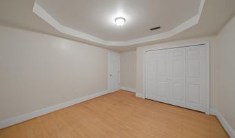 2086 Autumn Hill Dr, Ann Arbor, MI 48103