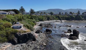 221 SCHOONER BAY Dr, Brookings, OR 97415