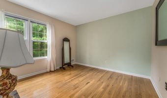 114 Manor Way, Alexandria Twp., NJ 08867