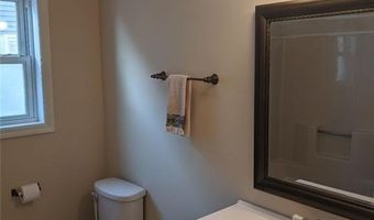 42 Ferris St 42, Bridgeport, CT 06605