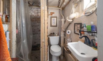 128 Hamilton St, Albany, NY 12207