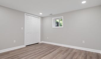 370 SHERMAN Ave, Arnold, MD 21012