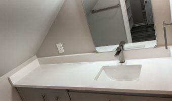 4719 25TH St N, Arlington, VA 22207