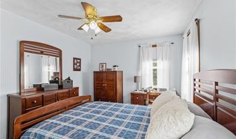 111 Peeptoad Rd, Scituate, RI 02857