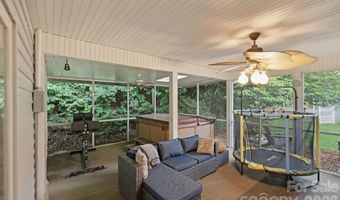 51 Sunview Cir, Arden, NC 28704