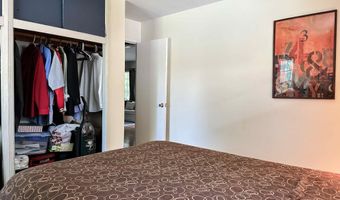 424 Hilltop Rd, Ames, IA 50014