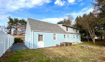 11 Fernwood Rd, Avon, CT 06001