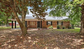 816 NE Boling St, Magee, MS 39111