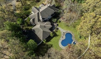 4 Christopher Dr, Lincoln, RI 02865