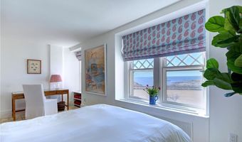 6 Price's Cove Ave, Newport, RI 02840