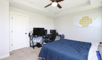 5421 Rowling Dr, Ames, IA 50014