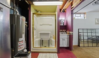 6424 Walrath Cir, Ashtabula, OH 44004