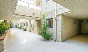 1900 Vine 214, Hollywood, CA 90068