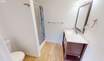 17285 RUSTIC Ln, Brookings, OR 97415