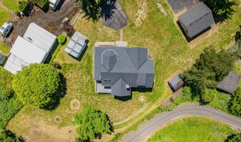 18266 S HOLLY Ln, Oregon City, OR 97045