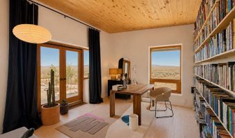 30 Cielo Grande Rd, Carson, NM 87577
