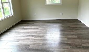 349 NE 2nd St, Avoca, MN 56114